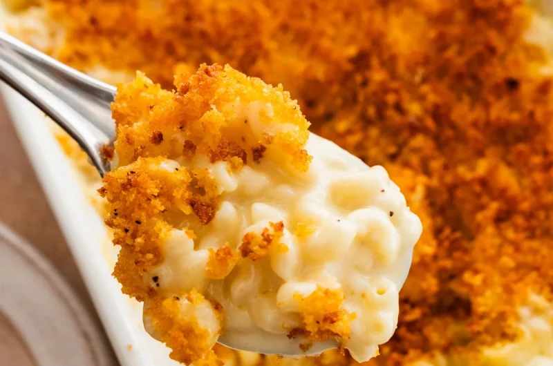 The Creamiest Baked Mac and Cheese Recipe